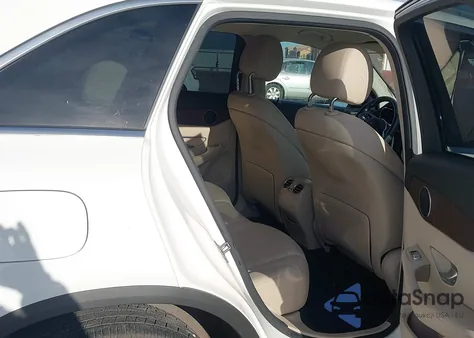 2022 Mercedes-Benz Glc 300 Suv from USA, damaged, VIN W1N0G8DB2NG111680